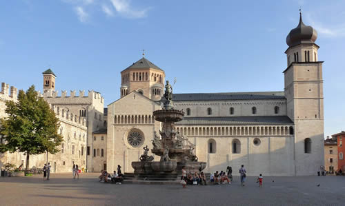 500-Trento-Piazza_del_Duomo